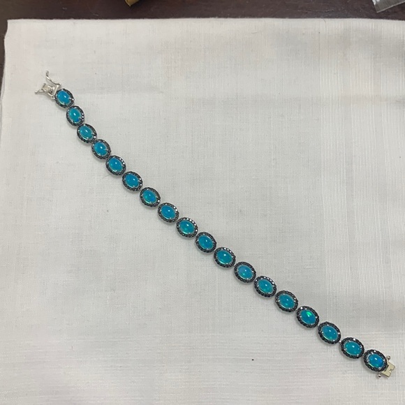NWT JTV 6.25CTW OVAL BLUE OPAL & 3.20CTW ROUND BLK SPINEL BRACELET - Picture 3 of 6